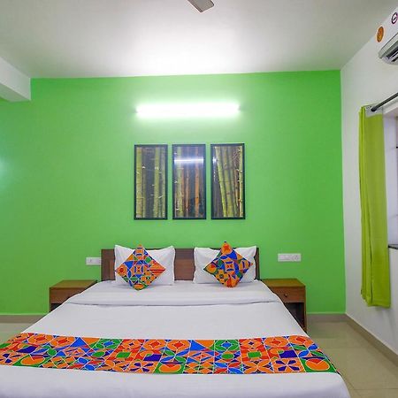 Fabescape Sk Studios With Pool & Gym, Arpora أولد غوا المظهر الخارجي الصورة
