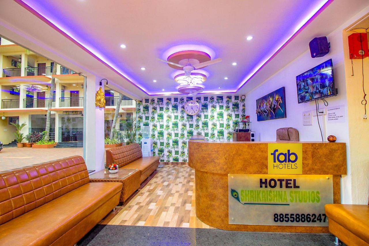 Fabescape Sk Studios With Pool & Gym, Arpora أولد غوا المظهر الخارجي الصورة