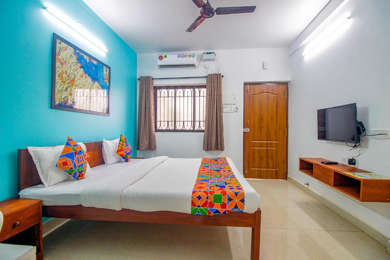 Fabescape Sk Studios With Pool & Gym, Arpora أولد غوا المظهر الخارجي الصورة